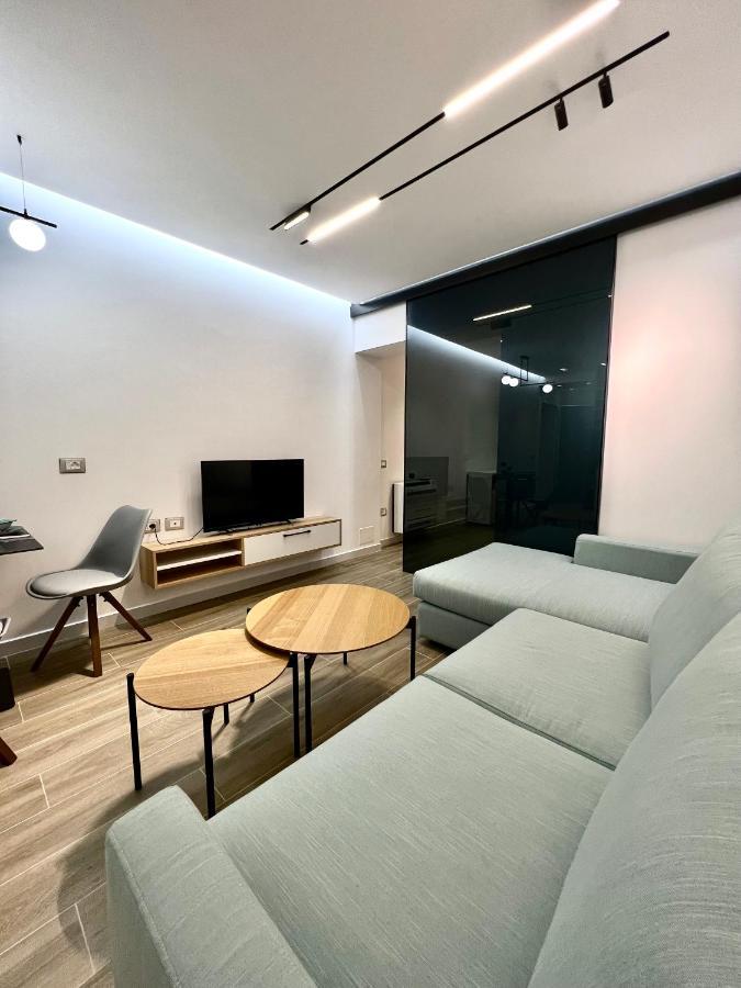 Deluxe Apartment Bllok Tirana Exterior foto