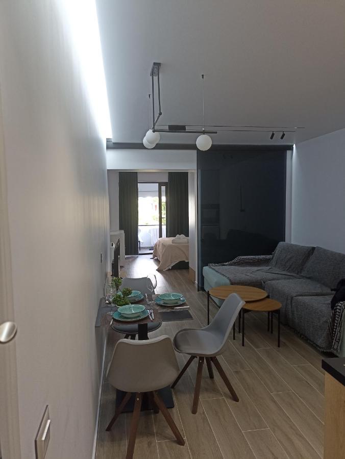 Deluxe Apartment Bllok Tirana Exterior foto
